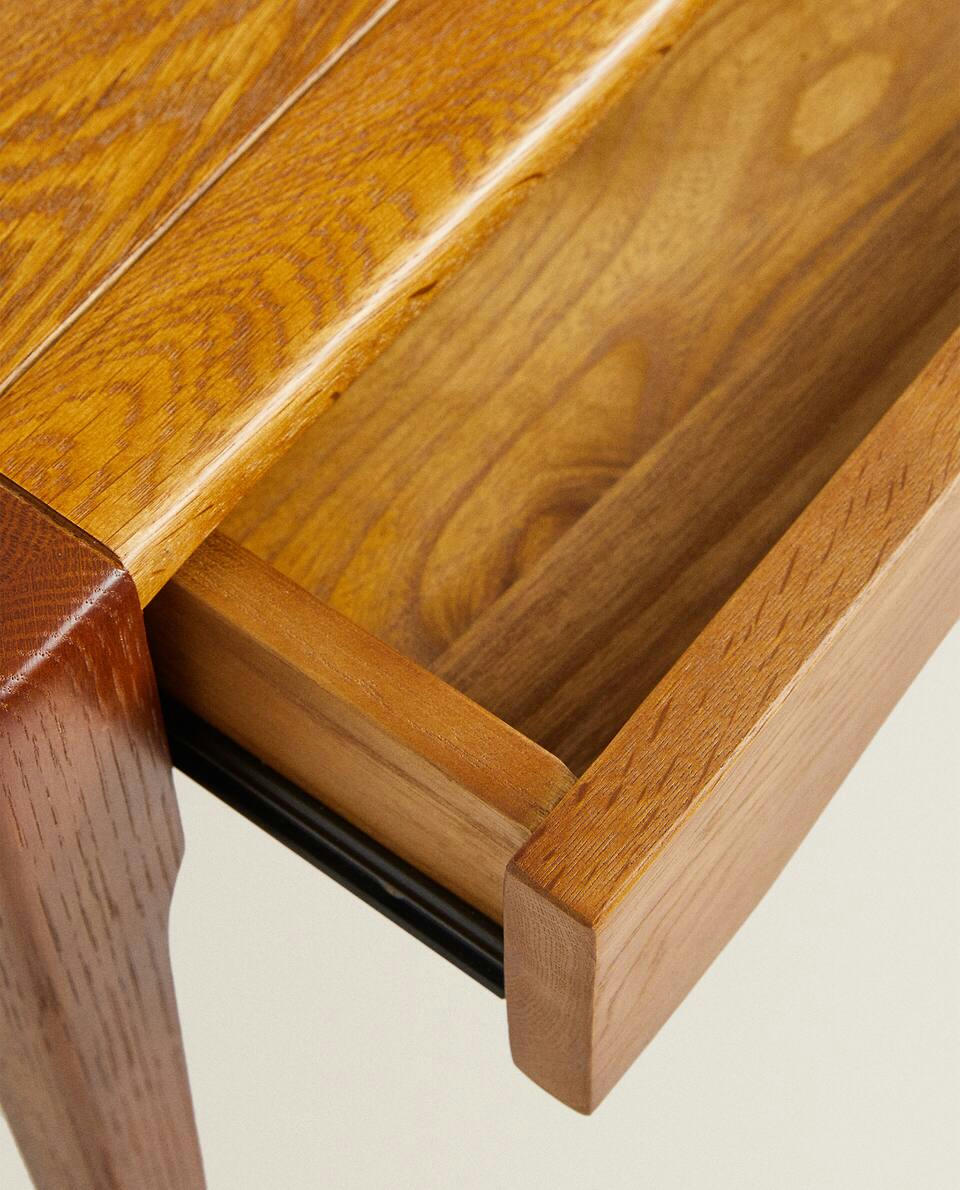 OAK BEDSIDE TABLE WITH DRAWER